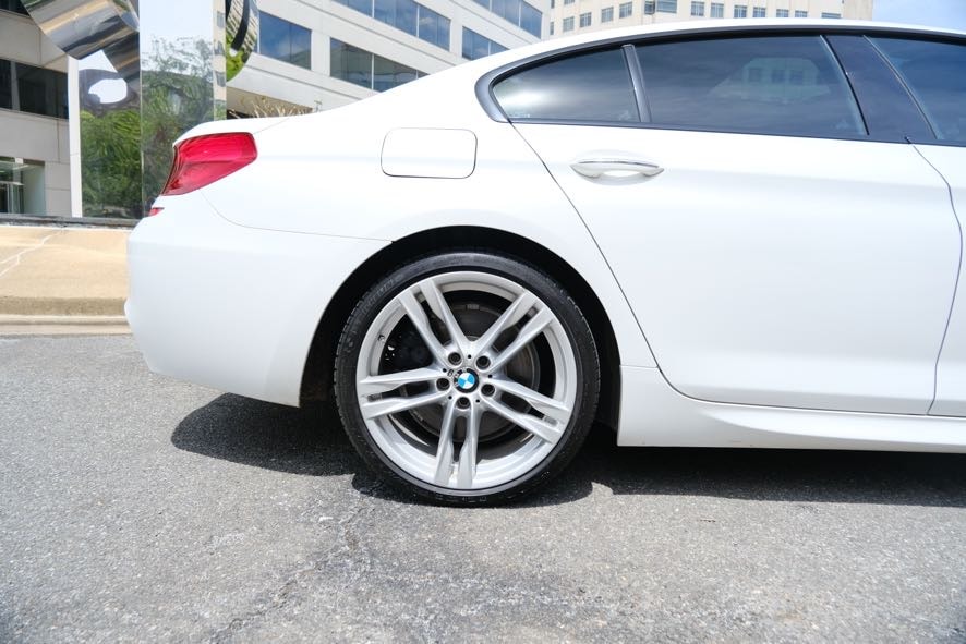 Vehicle image 13 of 43