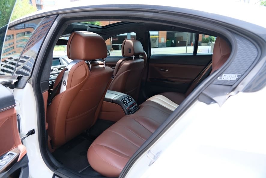 Vehicle image 18 of 43