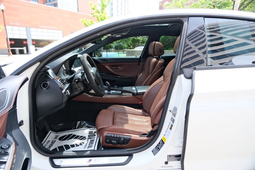Vehicle image 15 of 43