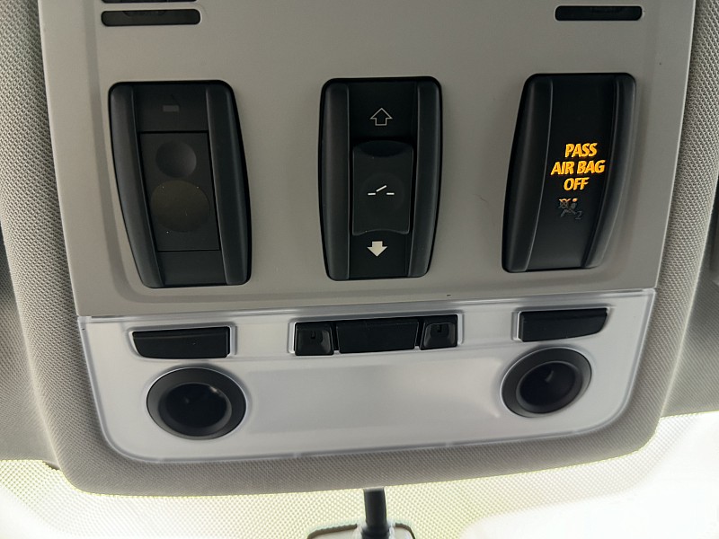 Vehicle image 34 of 39