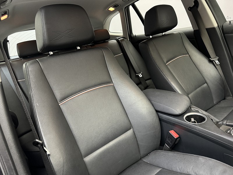 Vehicle image 21 of 39