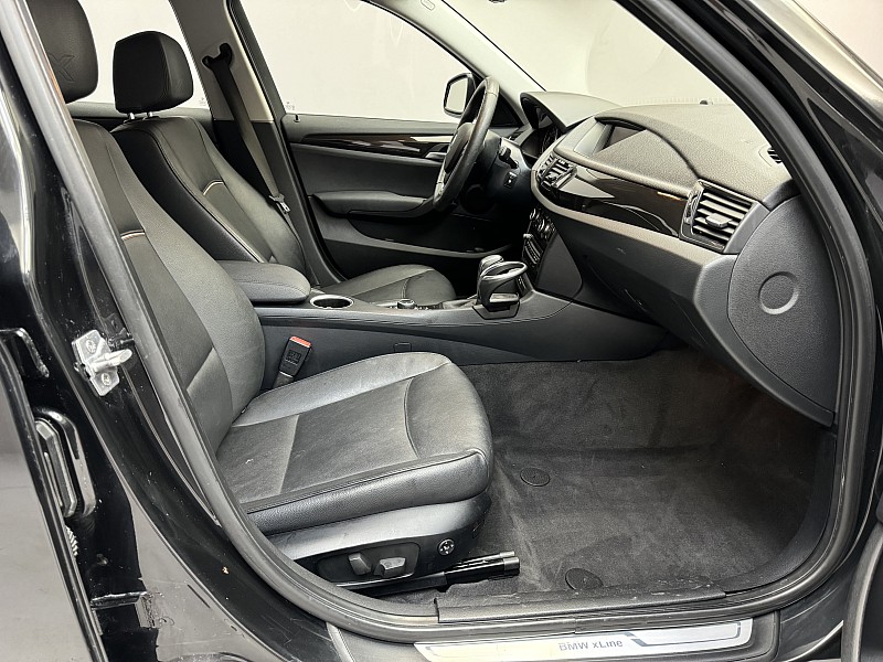 Vehicle image 20 of 39