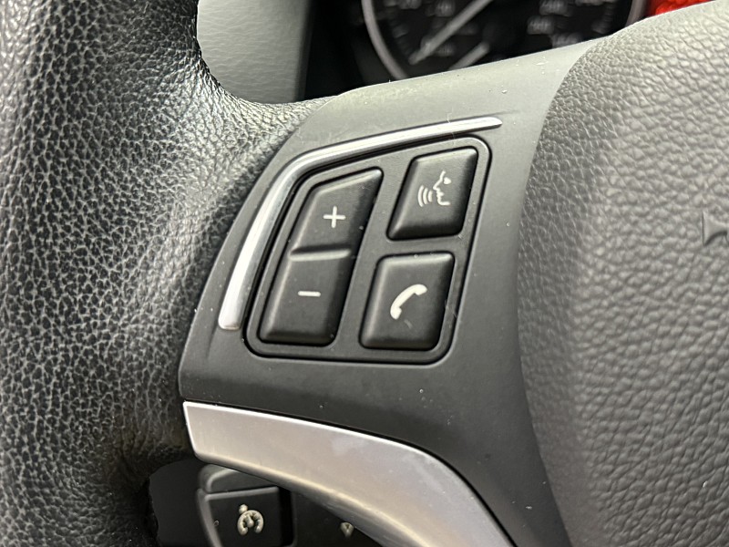 Vehicle image 37 of 39