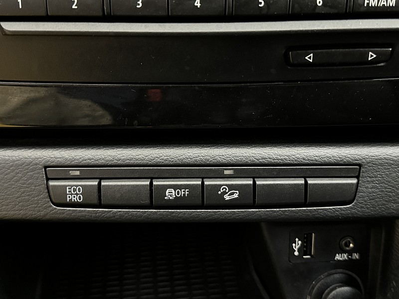 Vehicle image 31 of 39
