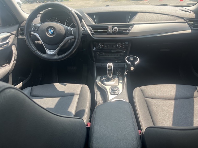 Vehicle image 3 of 5