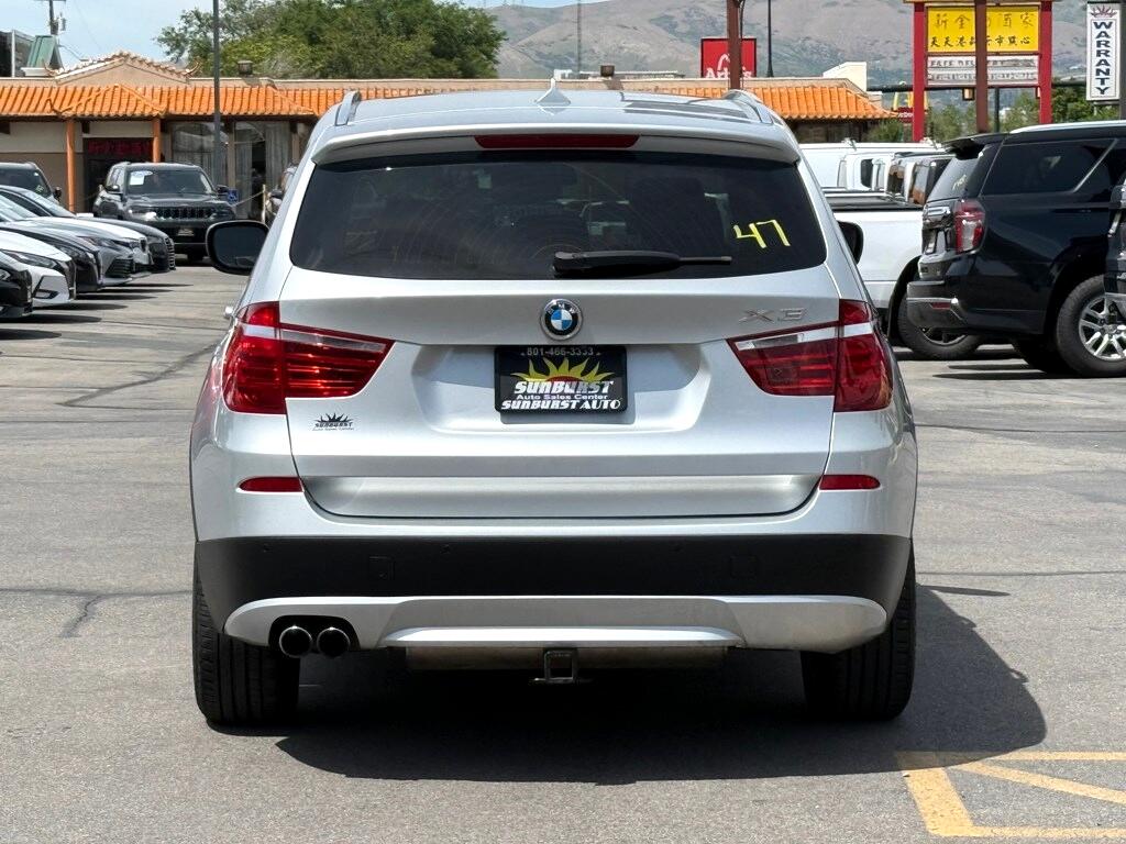Vehicle image 5 of 32