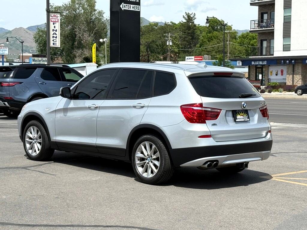 Vehicle image 6 of 32