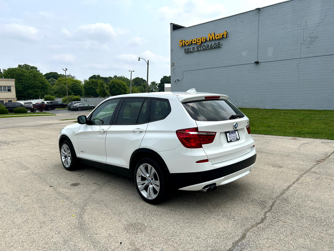 Vehicle image 6 of 21