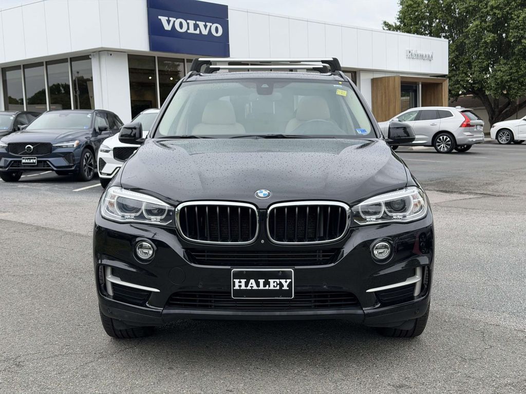 2014 BMW X5 xDrive35i Image 2 of 26