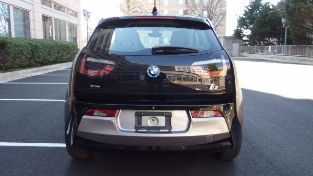 Vehicle image 10 of 59