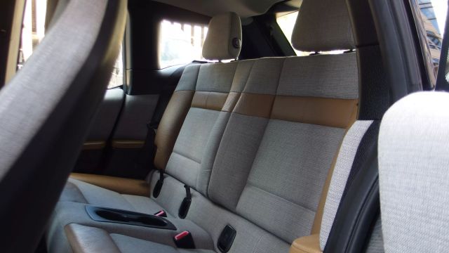 Vehicle image 29 of 59