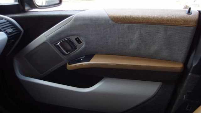 Vehicle image 56 of 59