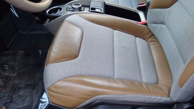 Vehicle image 17 of 59