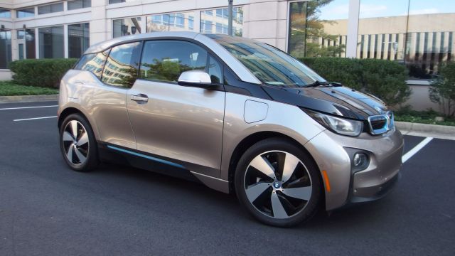 Vehicle image 2 of 59