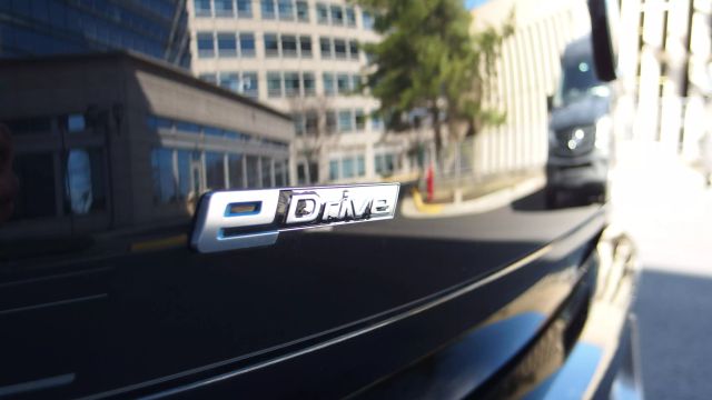 Vehicle image 12 of 59