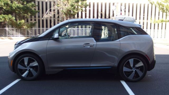 Vehicle image 5 of 59