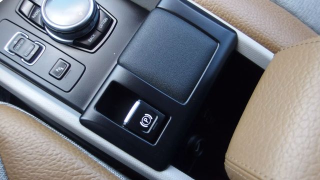Vehicle image 54 of 59