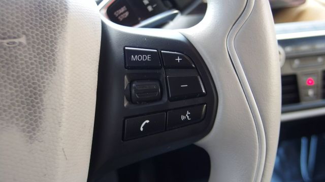 Vehicle image 46 of 59