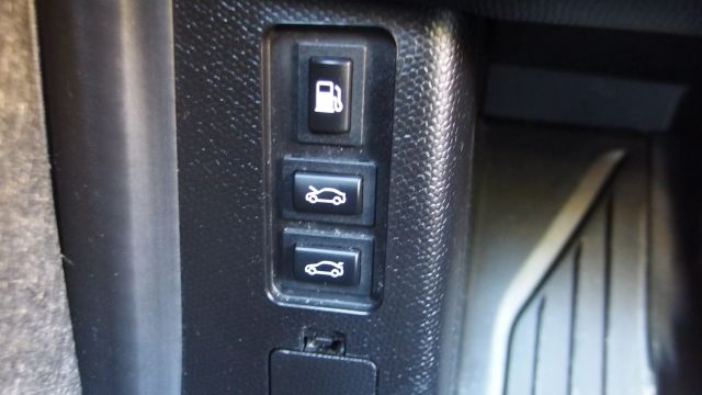 Vehicle image 43 of 59