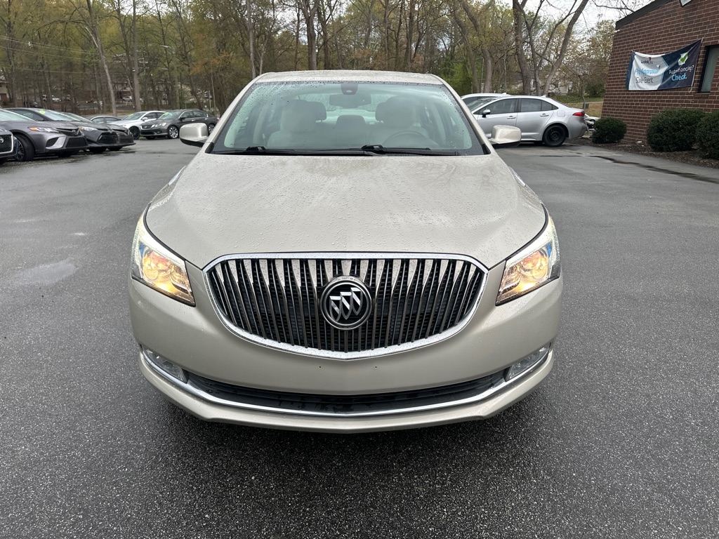 Vehicle image 8 of 34