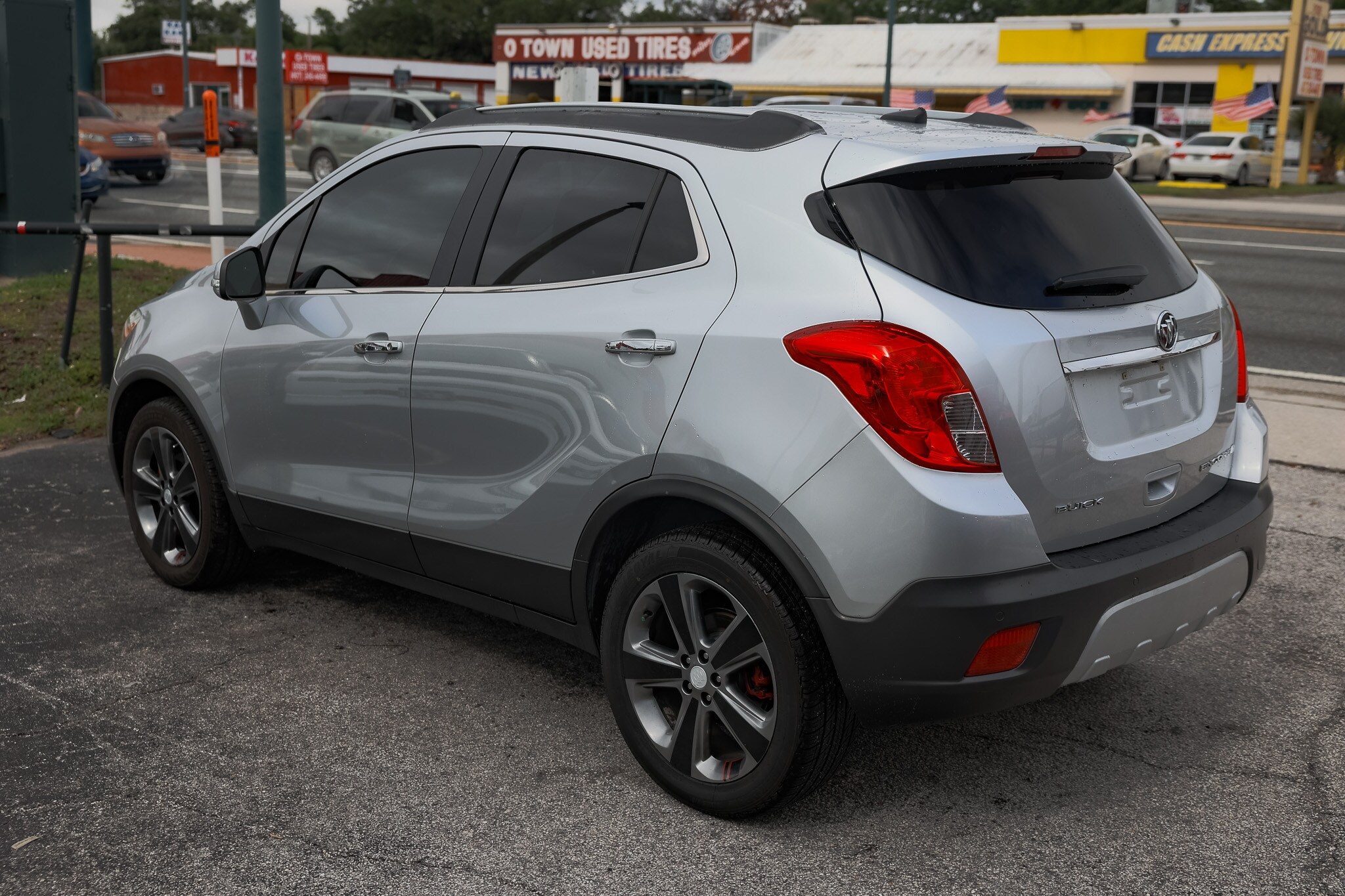Vehicle image 10 of 56