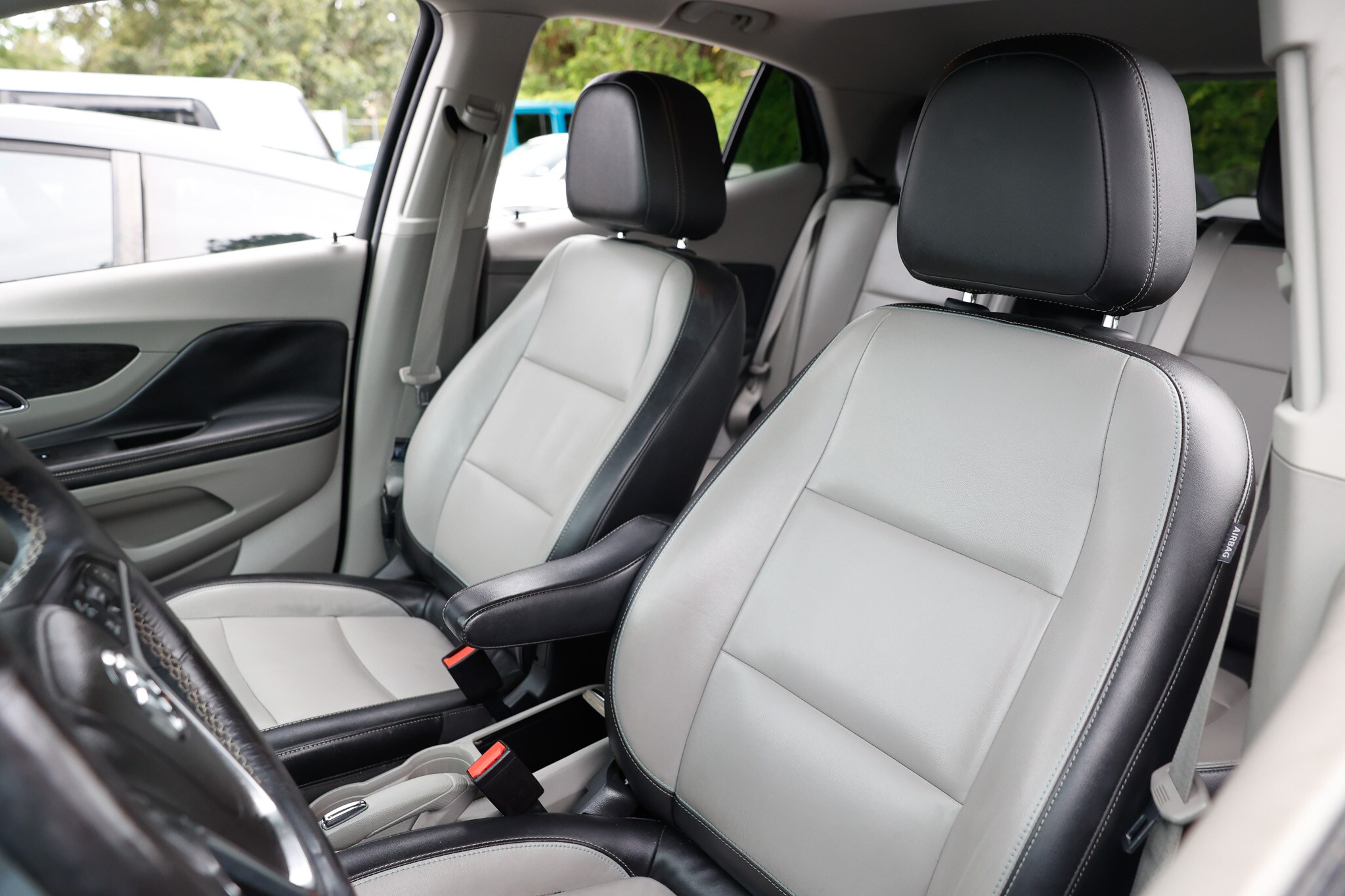 Vehicle image 16 of 56