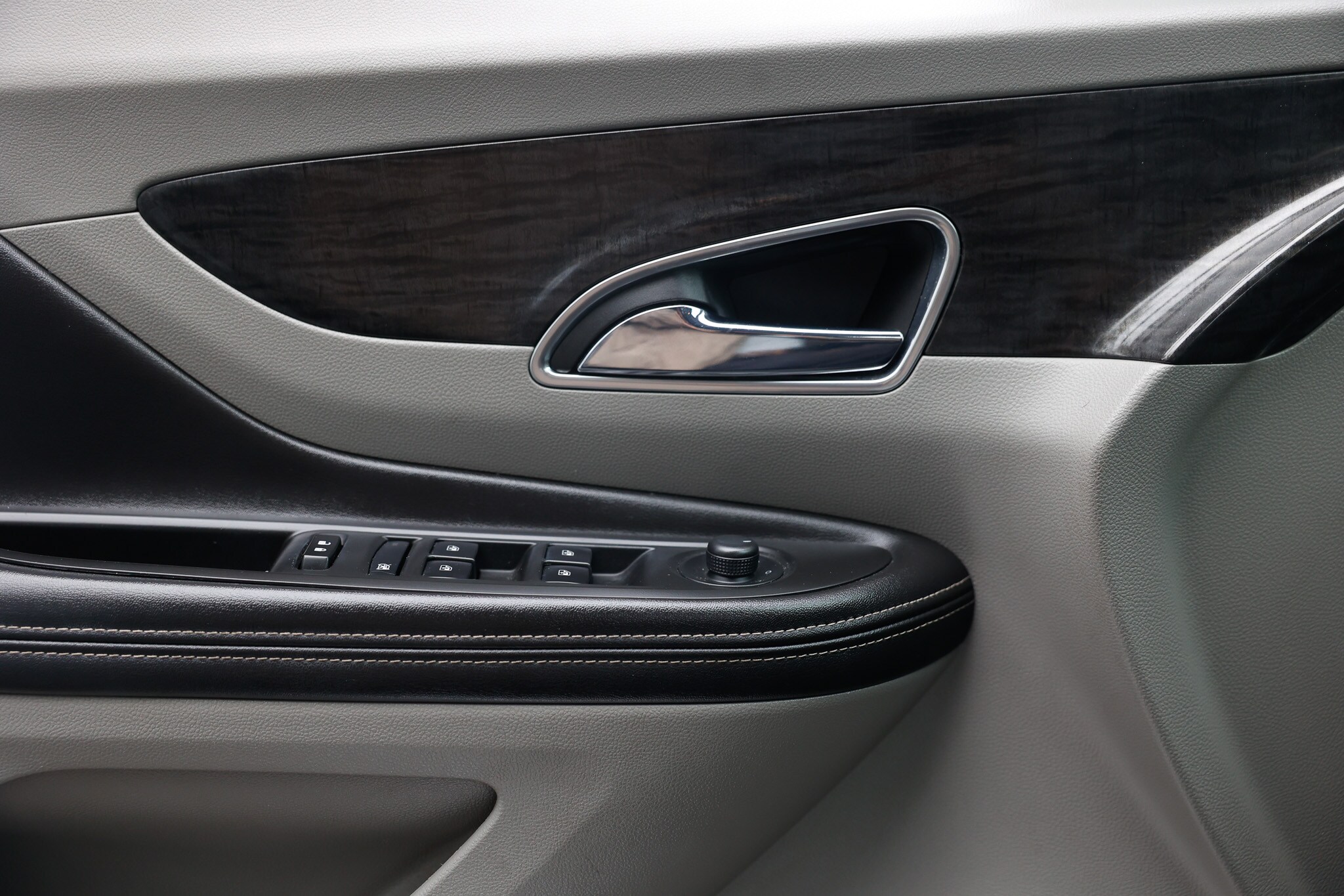 Vehicle image 49 of 56