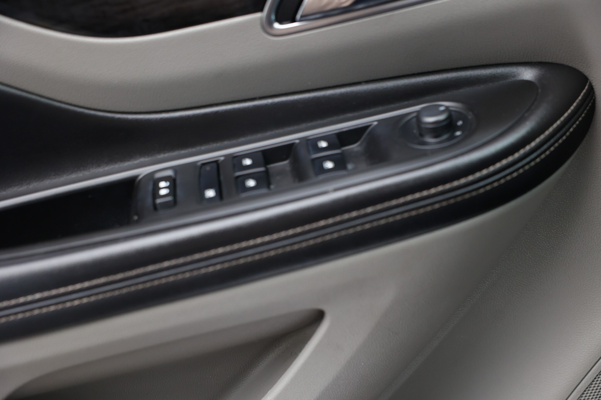 Vehicle image 53 of 56