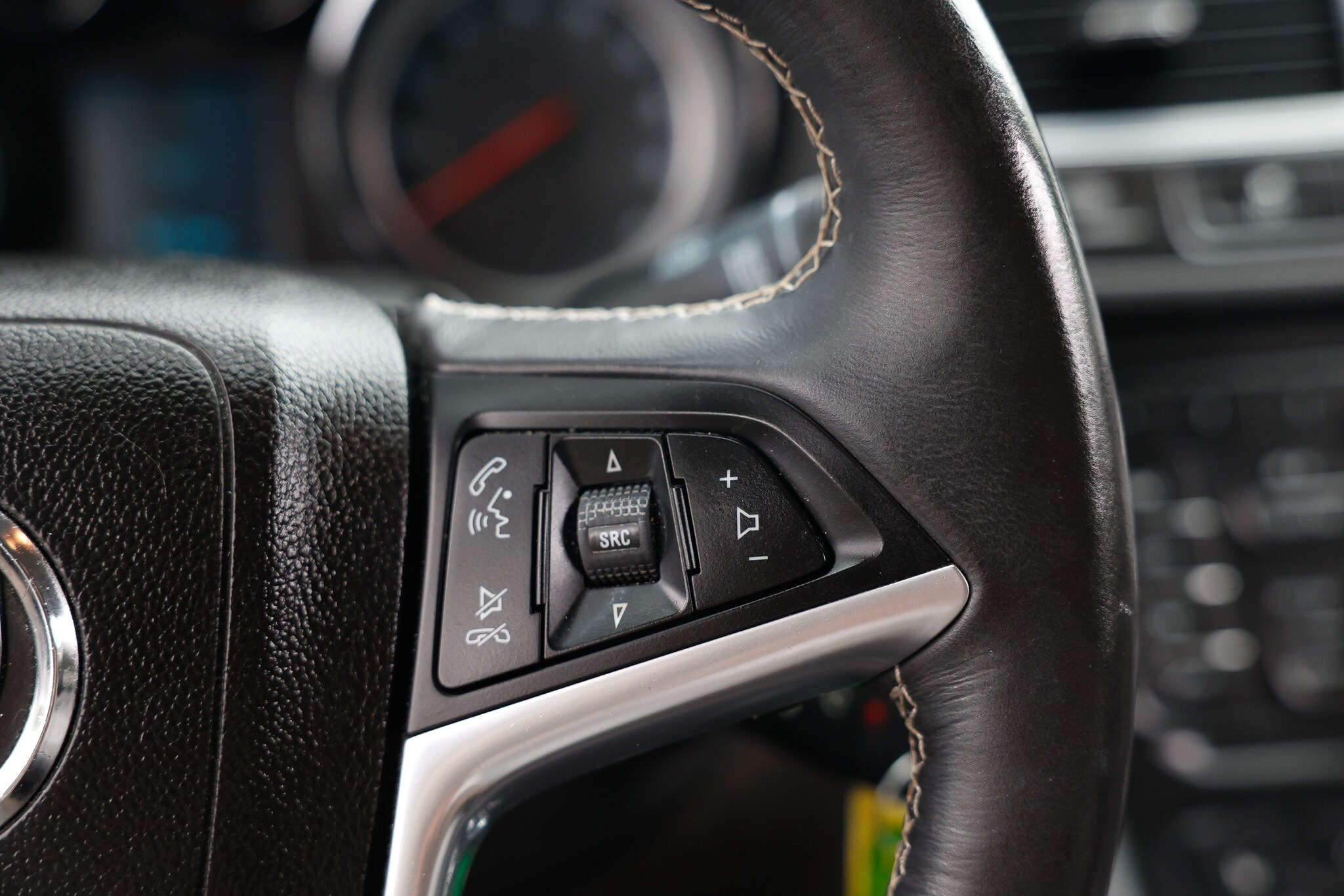 Vehicle image 32 of 56