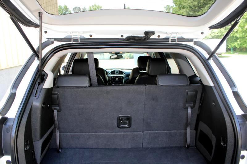 Vehicle image 18 of 27