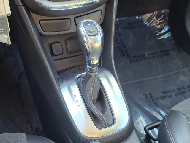 Vehicle image 21 of 30