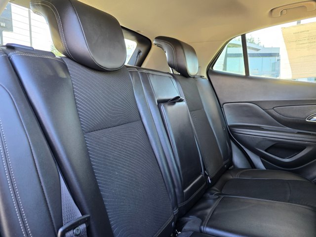 Vehicle image 12 of 30