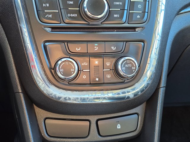 Vehicle image 25 of 30