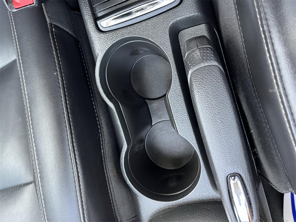 Vehicle image 20 of 23
