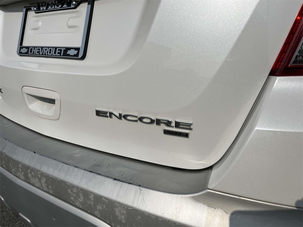 Vehicle image 8 of 23