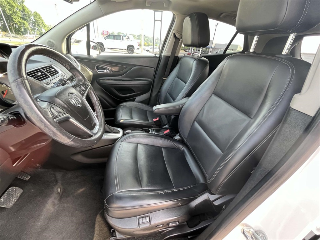 Vehicle image 13 of 23