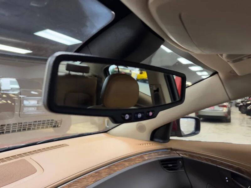Vehicle image 29 of 56