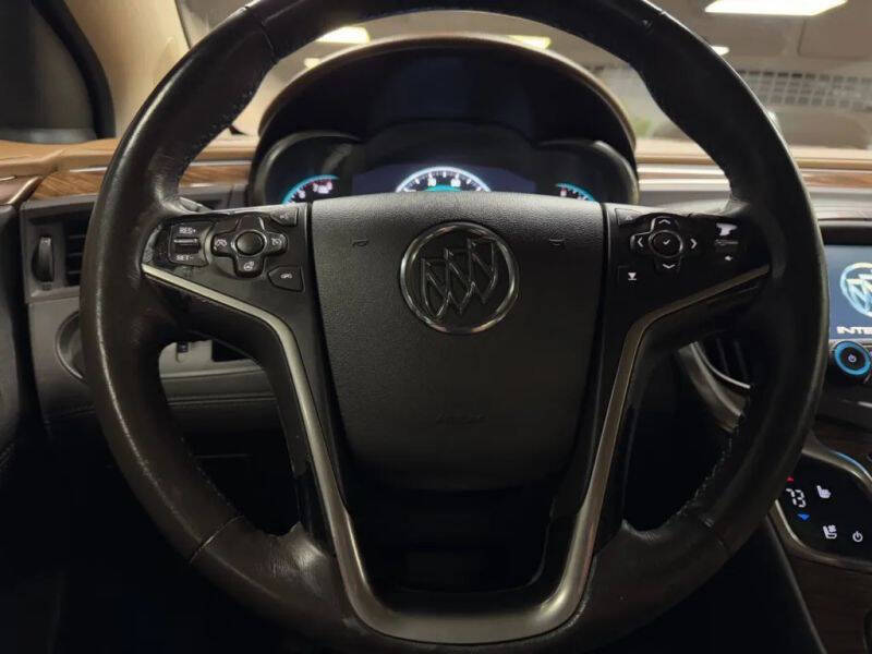 Vehicle image 21 of 56