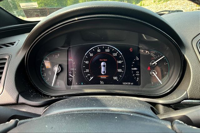 Vehicle image 18 of 33