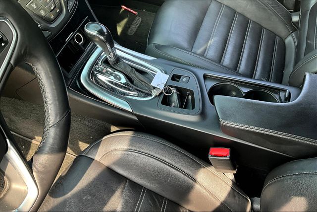 Vehicle image 23 of 33