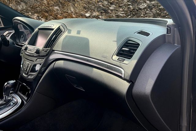 Vehicle image 13 of 33