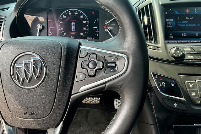 Vehicle image 17 of 33