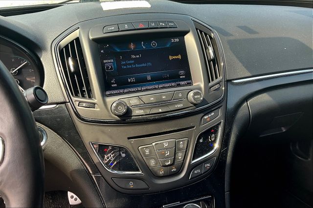 Vehicle image 21 of 33