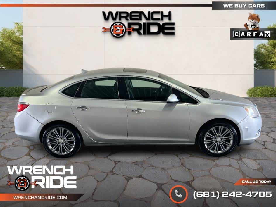 Vehicle image 8 of 34