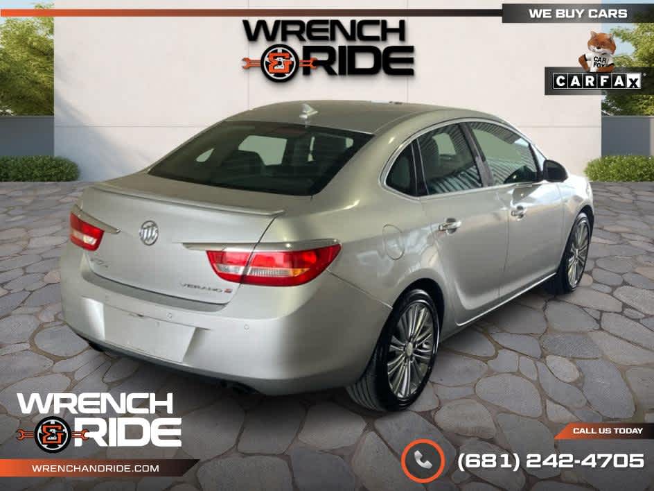 Vehicle image 9 of 34