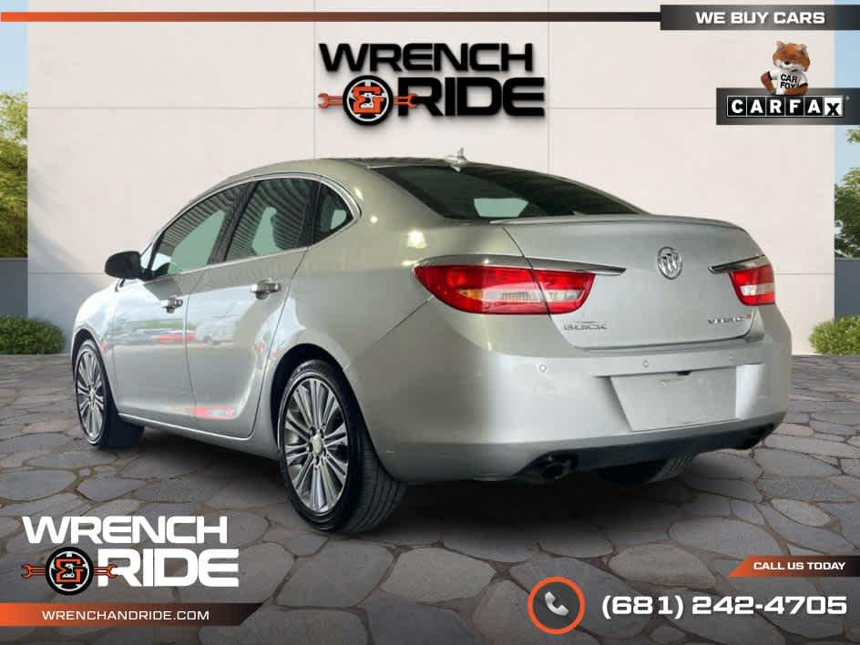 Vehicle image 11 of 34