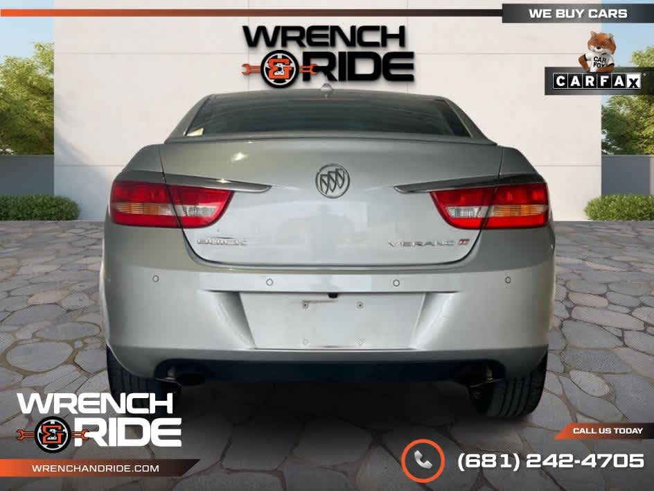 Vehicle image 13 of 34