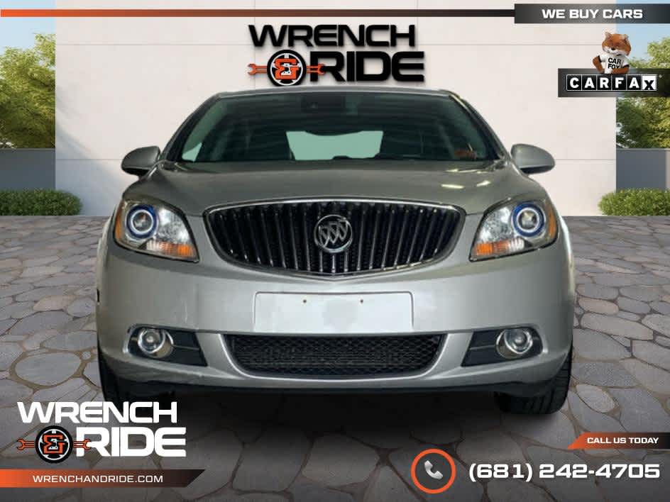 Vehicle image 4 of 34