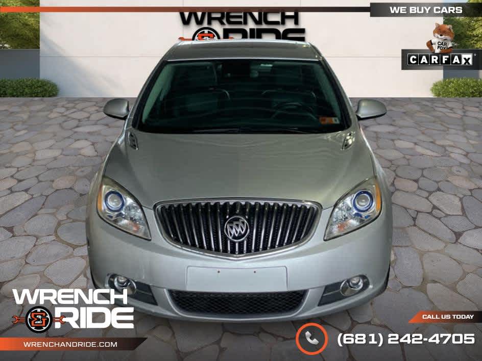 Vehicle image 3 of 34