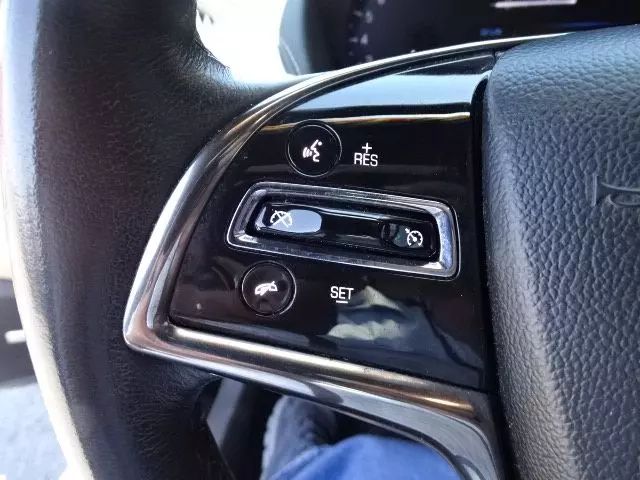 Vehicle image 37 of 49